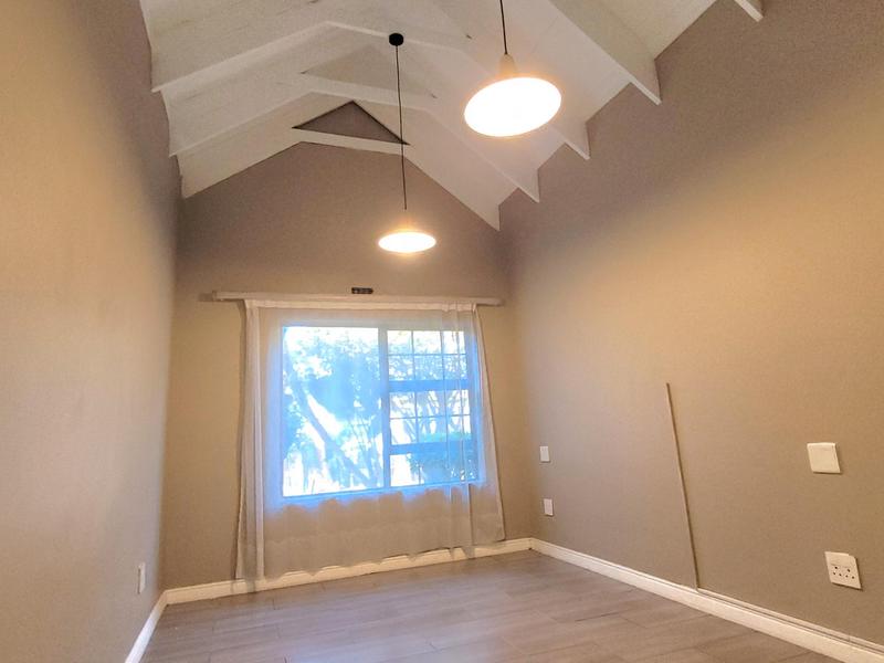 6 Bedroom Property for Sale in Stellenberg Western Cape